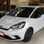 プレミアムサンライトホワイトのフィットです。 | CAR BEAUTY PRO COLORS